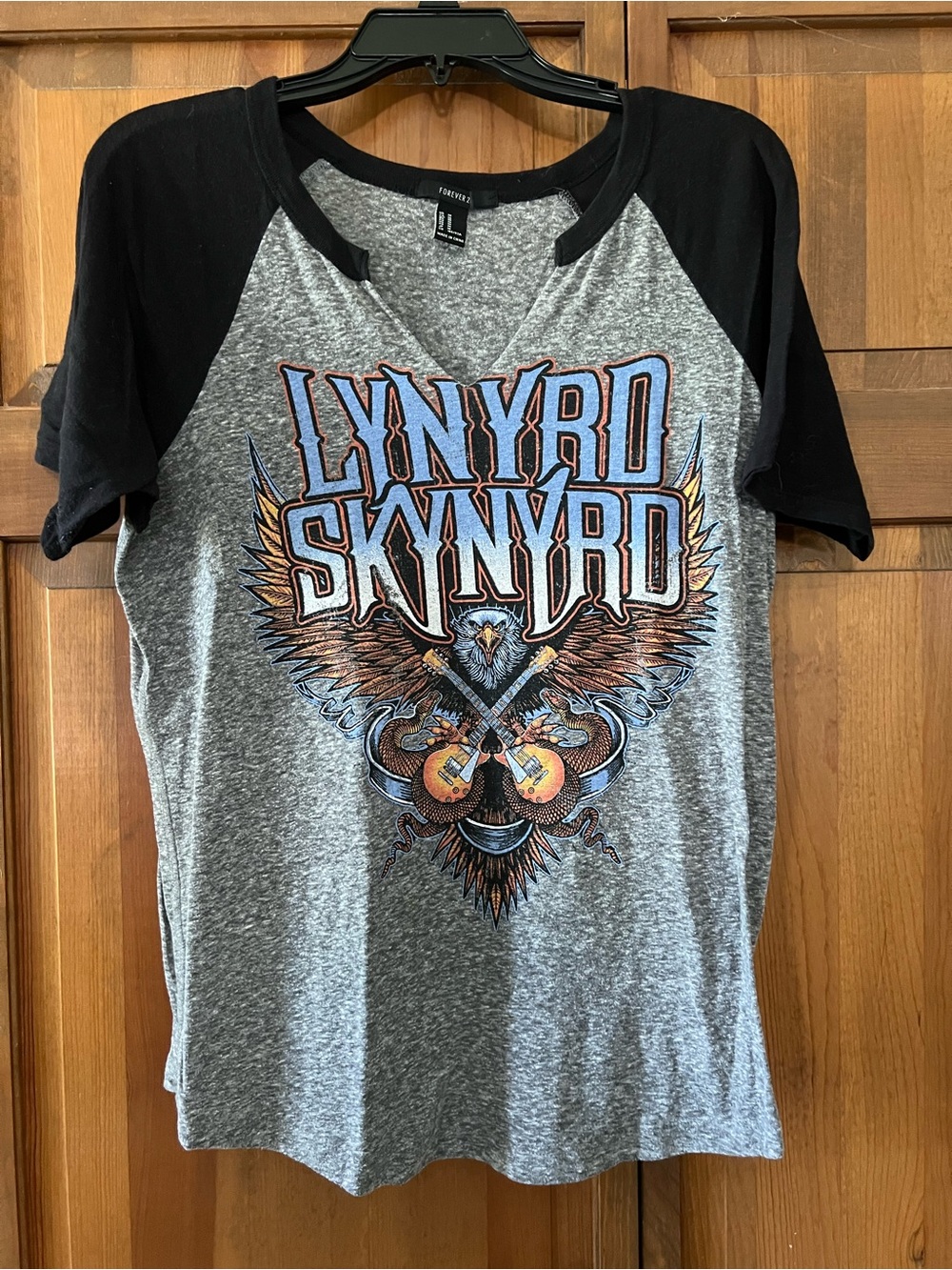 Forever 21 Gray & Black Lynyrd Skynyrd Graphic Raglan Tee